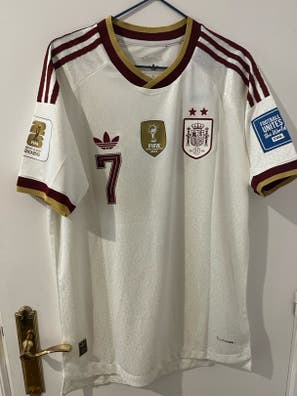 camiseta de España con las dos estrellas