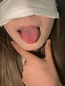 Host 4